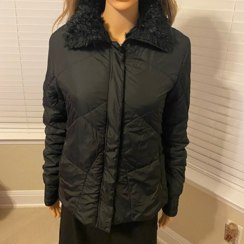 Guess Jeans Black Puffer Faux Fur Jacket Sz Small - Picture 1 of 4